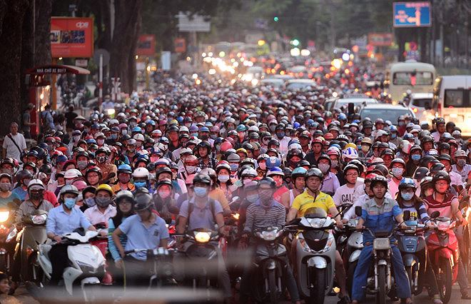 Hà Nội xây dựng lộ trình cấm xe máy