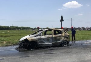 cháy xe Ford