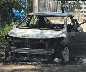 cháy xe Toyota Vios 